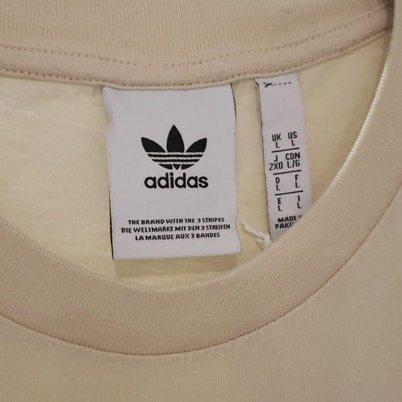 Tshirt - Picture 2 of 3